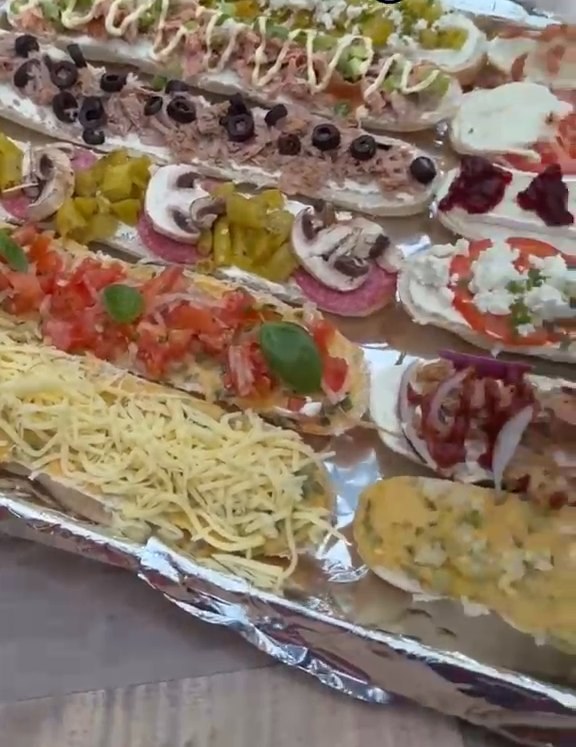 Überbackene Baguettes frisch aus dem Ofen